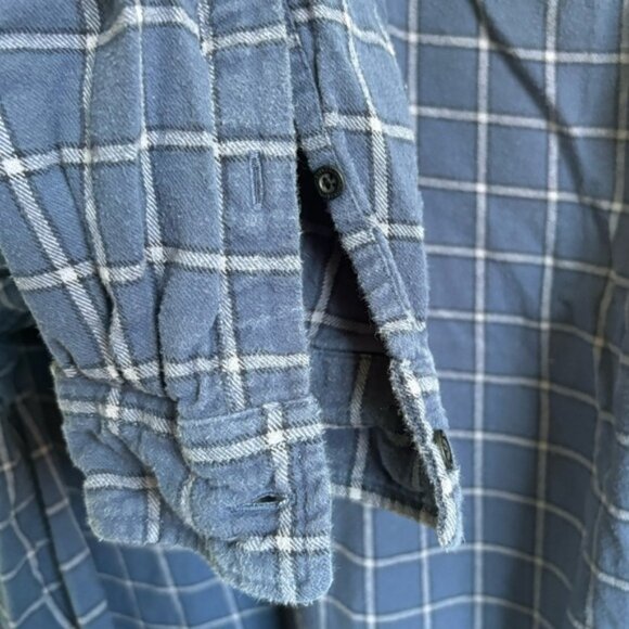 Fjallraven Men’s Ovik Flannel Blue Plaid Outdoor Shirt - Picture 5 of 9